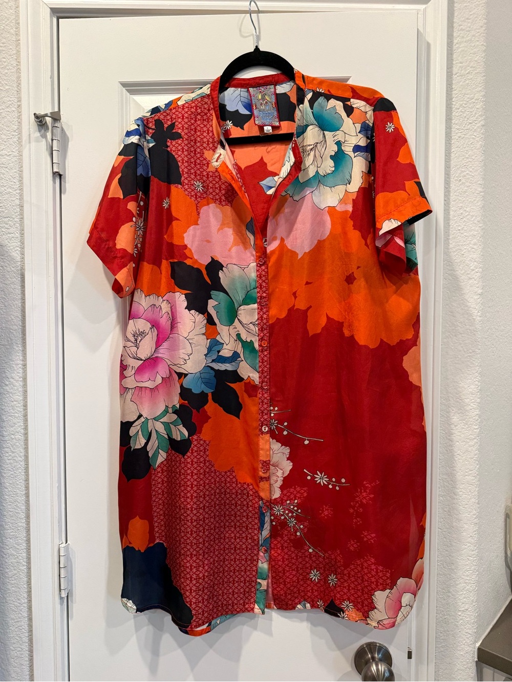 Johnny Was 100% Silk Tura Lyra Button Up Tunic